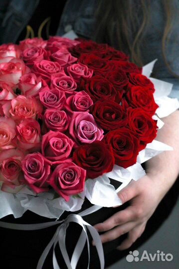 Цветы с доставкой, Розы в шляпной коробке