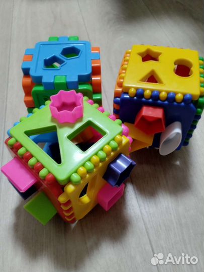 Развивающие игрушки