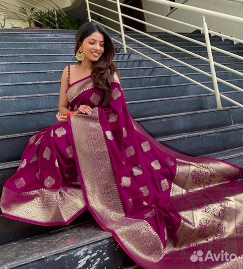 Индийское шелковое сари