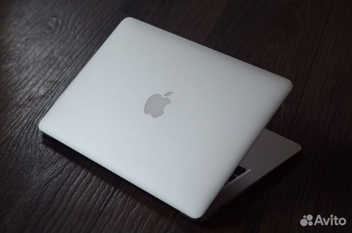 Apple MacBook Air 13 2014 i5/4Gb/120Gb