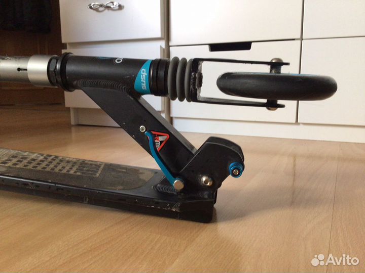 Самокат Oxelo с амортизаторами в идеале