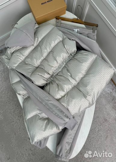 MiuMiu костюм трендовый (хит 2024)