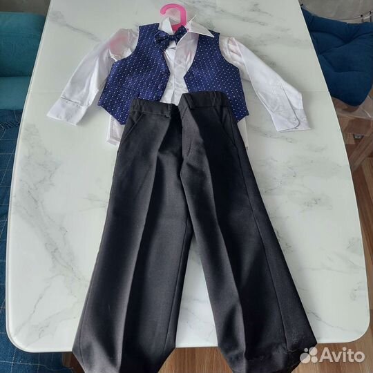 Костюм нарядный для мальчика 3 года