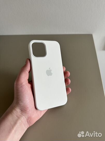 Оригинальный чехол на iPhone 12 pro белый