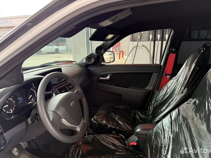 Сиденья на priora 2