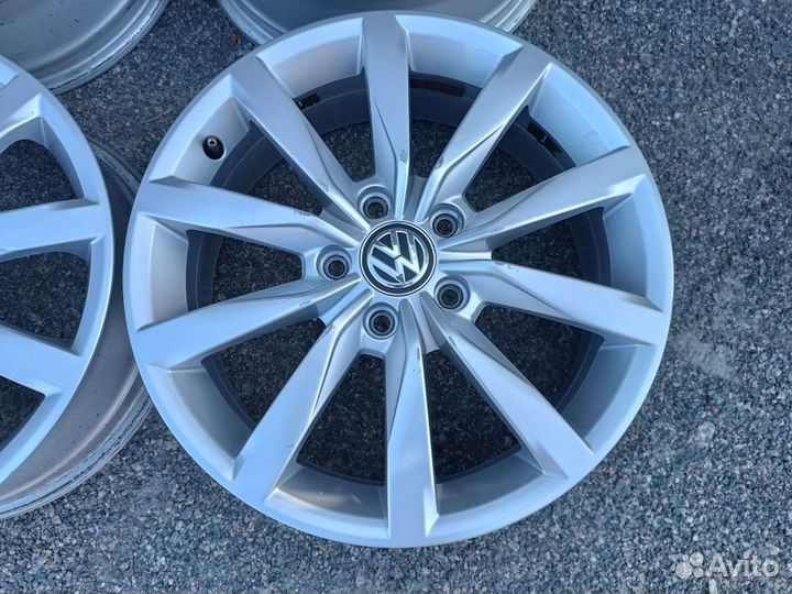 Диски R17 volkswagen golf Dijon