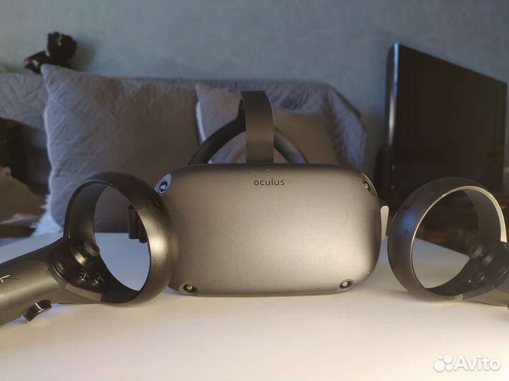 Очки виртуальной реальности Oculus Quest 128 GB
