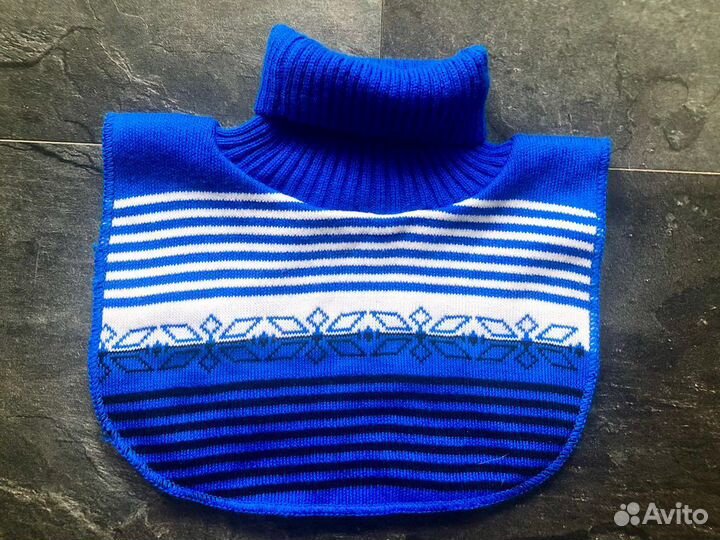 Теплая манишка для мальчика на зиму