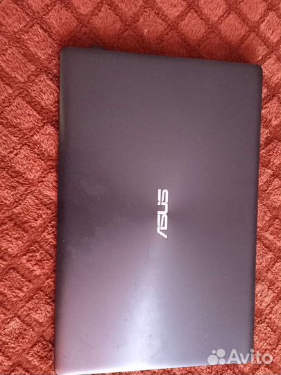 Ноутбук asus