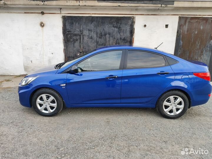 Hyundai Solaris 1.6 AT, 2013, 74 000 км