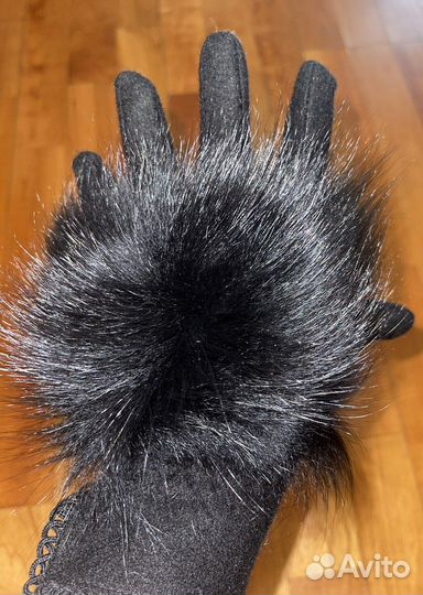 Перчатки с натуральным мехом песца