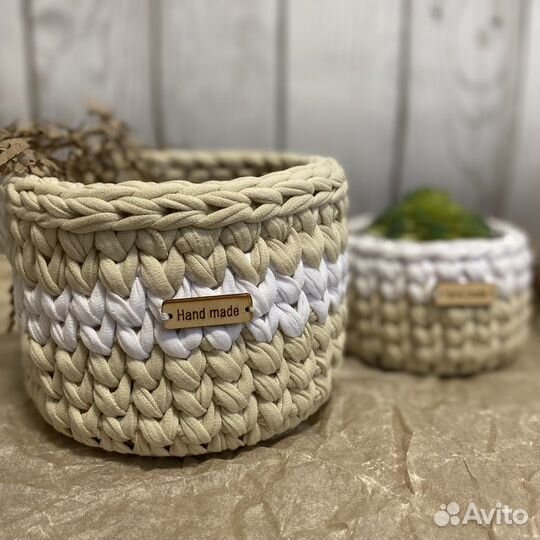 Вязаные корзинки ручной работы