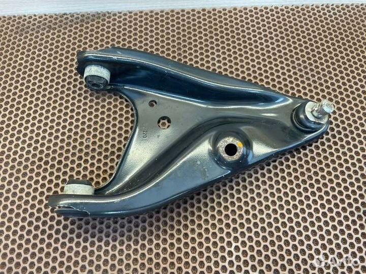 Рычаг подвески передний правый LADA X-Ray