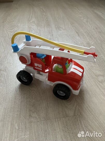 Детские машинки игрушки в отличном состоянии