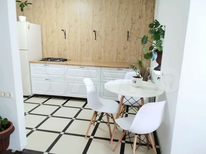3-к. квартира, 78,5 м², 2/5 эт.