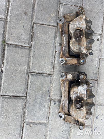 Суппорта subaru legacy B4 BE-5