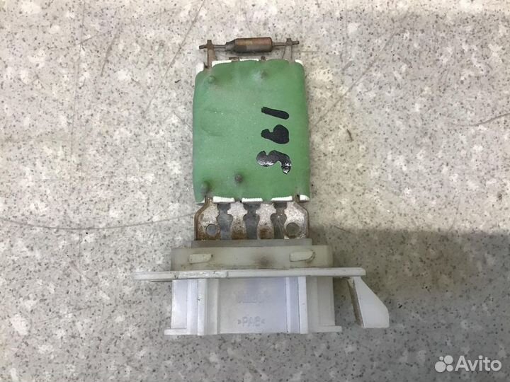 Резистор отопителя Renault Logan 2005-2014