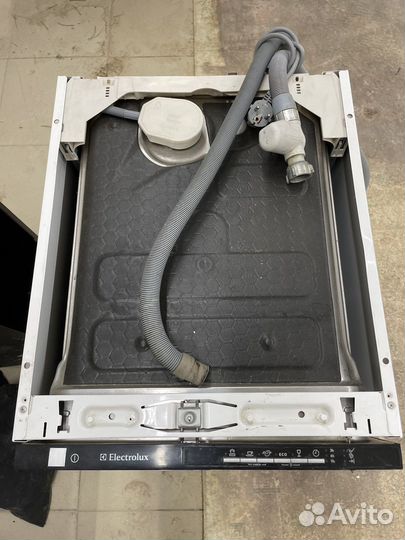 Посудомоечная машина electrolux