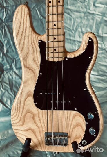 Fender Precision Bass, USA, 1977 год