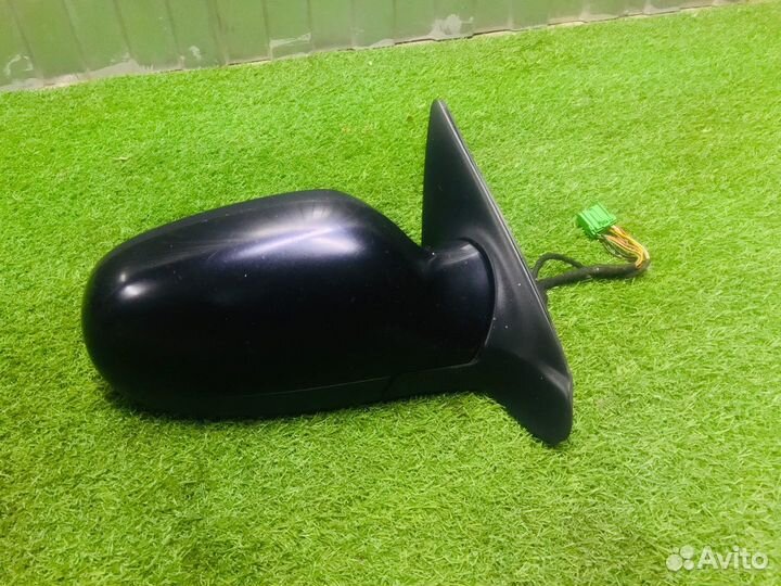 Зеркало правое Volvo V70 / XC70