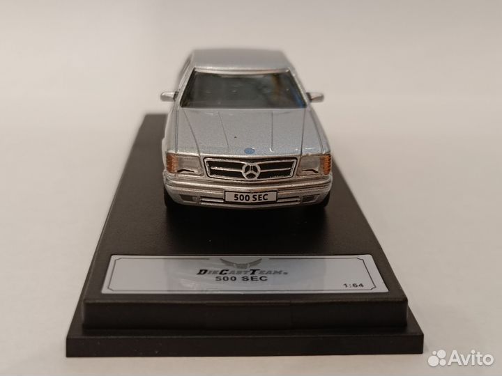 Коллекционная модель Mercedes-Benz 500 SEC 1:64