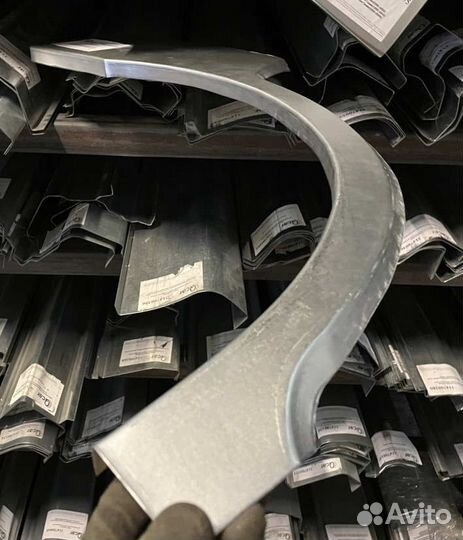 Арка правая Mitsubishi Lancer VII sedan 1995-2000