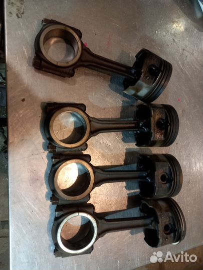 Поршень с шатуном Peugeot, Citroen