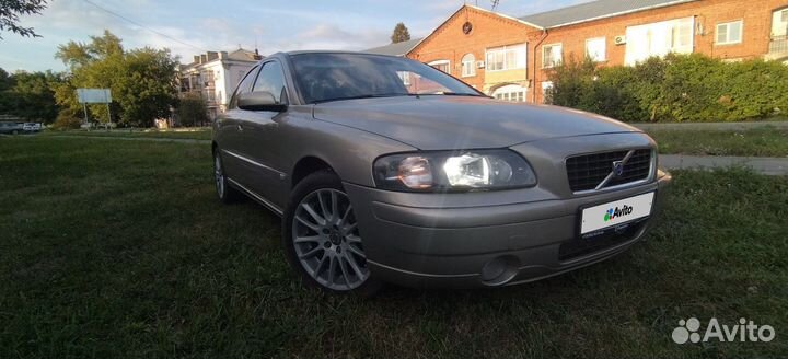 Volvo S60, 2004
