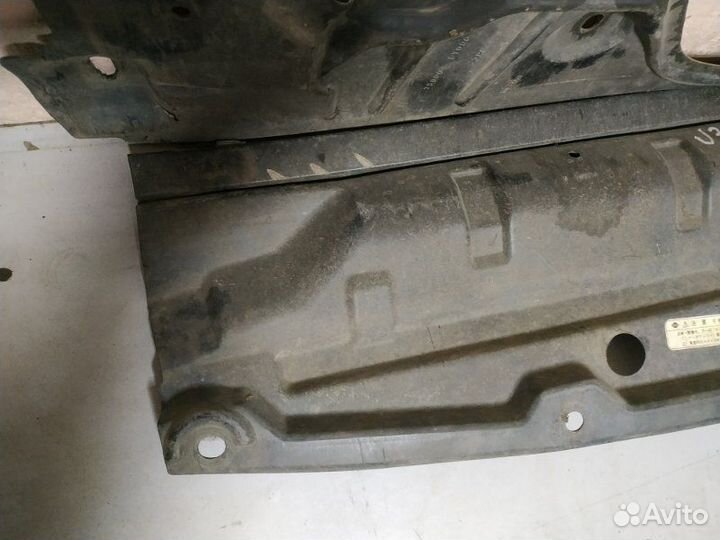 Пыльник двигателя Nissan Teana J31 2003-2008