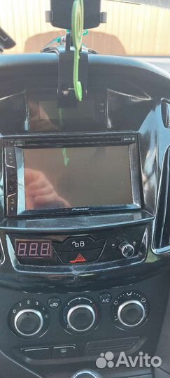 Магнитола pioner AVH-Z2200BT