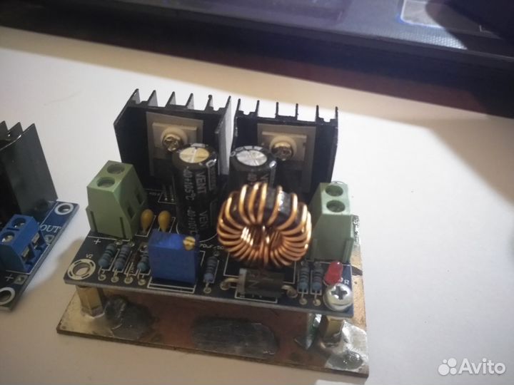 Понижающий преобразователь 24В-12В