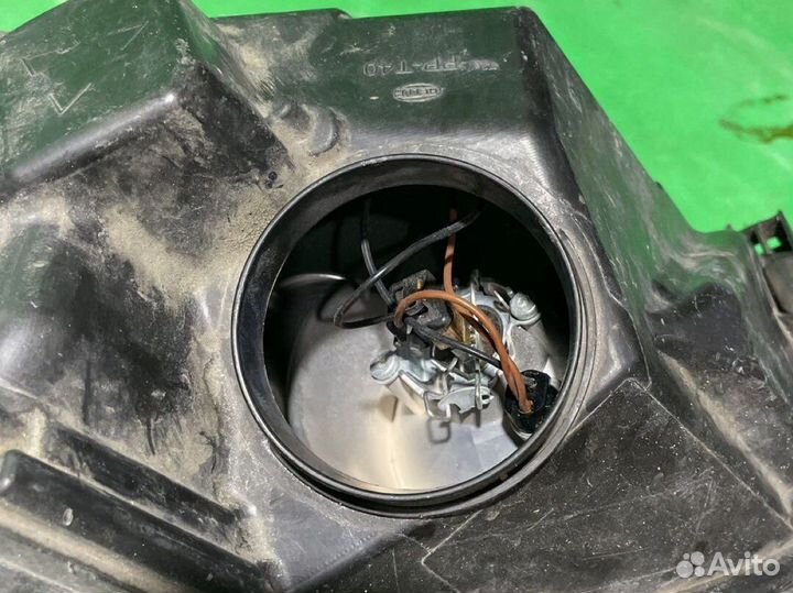 Фара правая Ford c-max