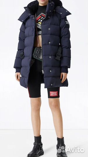 Burberry пуховик онигинал новый