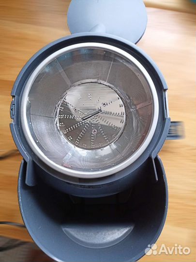 Соковыжималка Philips HR1858 центробежная