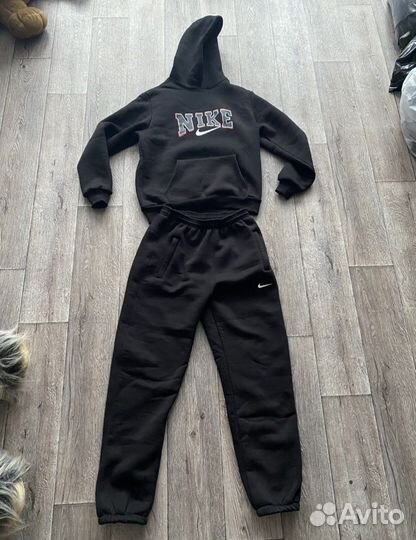 Спортивный костюм Nike на флисе