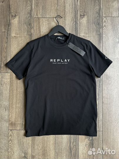 Футболка Replay