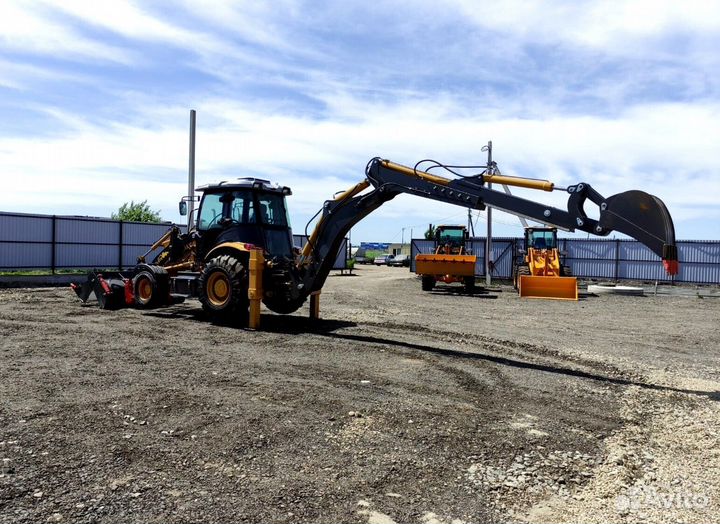 Экскаватор-погрузчик JCB 3CX, 2023