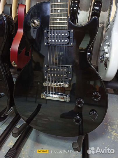 Электрогитара леспол