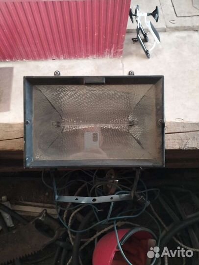 Продам прожектор