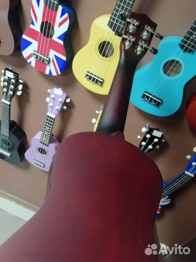 Укулеле. Большой выбор разных расцветок