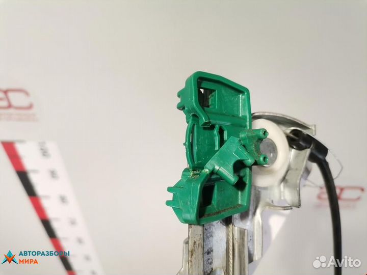 Стеклоподъемник электрический задний правый 9224A0