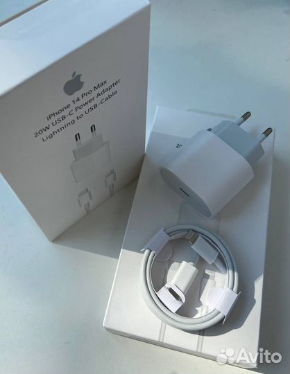 Зарядка на iPhone 20w (быстрая)