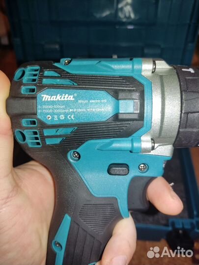 Шуруповерт Makita 13 мм с 2 АКБ, зарядкой и кейсом Makpac