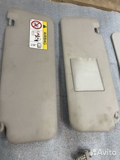 Козырек солнцезащитный Toyota Land Cruiser 200