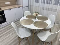 Кухонный стол и стулья белые новые