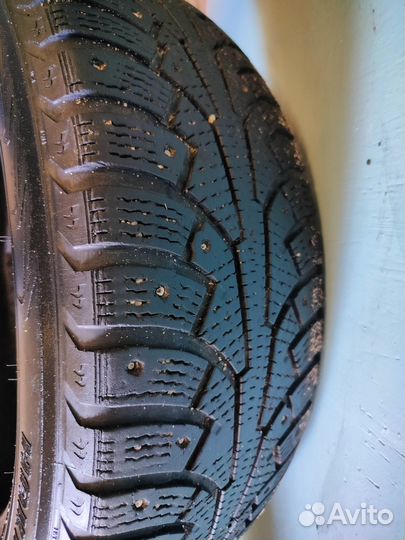 Nokian Tyres Hakkapeliitta 5 215/60 R17 100T