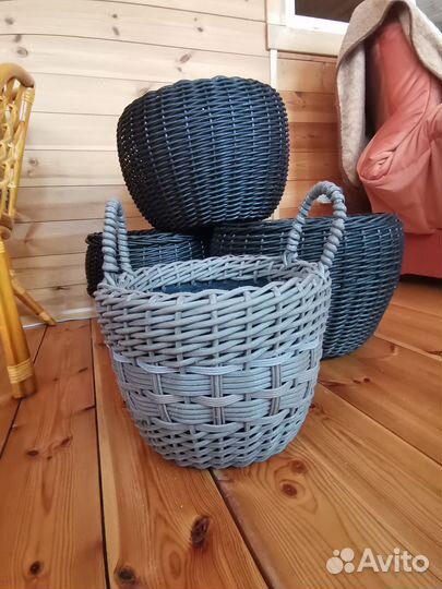 Кашпо из искусственного ротанга