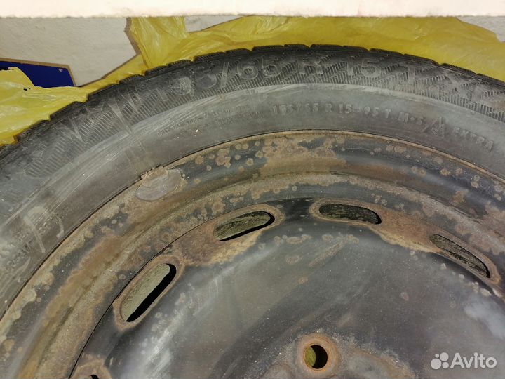 Зимние шины б/у Gisloved 195 65 15 на дисках