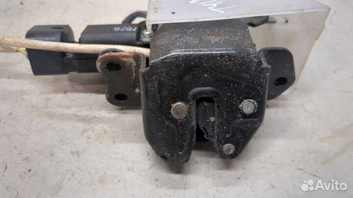 Замок багажника Lexus RX, 2007