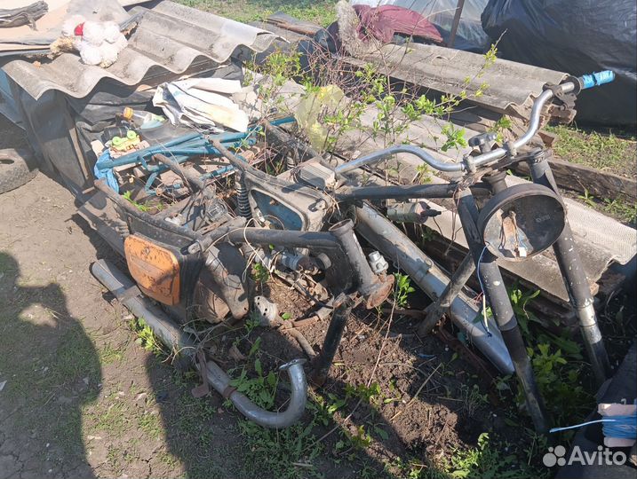 Продам запчасти на мотоцикл иж юпитер5